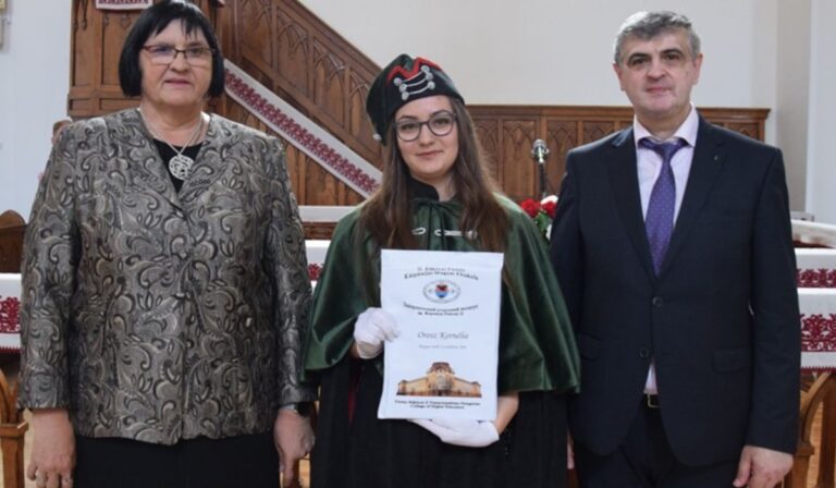 Diplomaosztó ünnepséget tartottak a Rákóczi-főiskolán