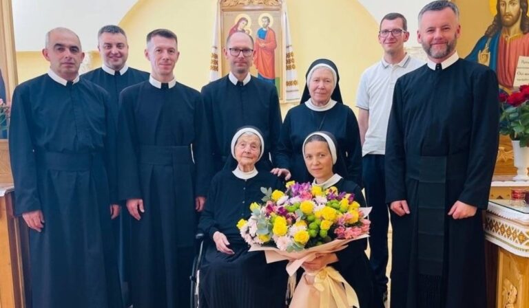 105 éves lett egy kárpátaljai apáca