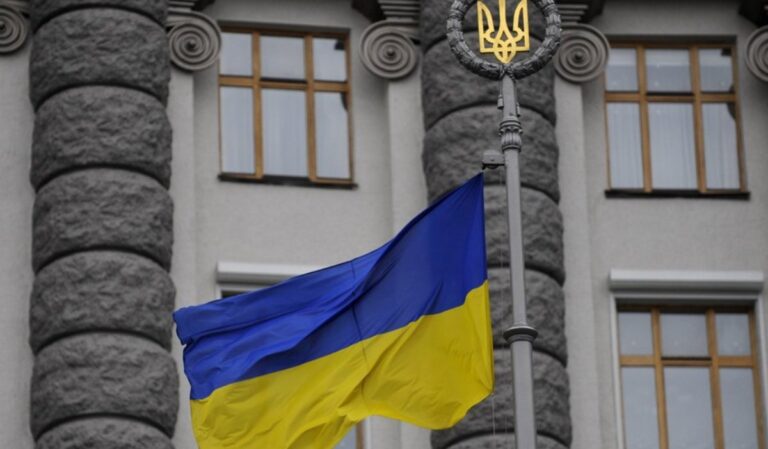 Csaknem 500 milliárd hrivnyával növelte a védelmi kiadásokat az ukrán kormány