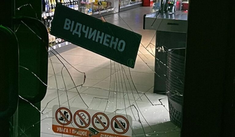 Betörte egy harkivi lakos egy üzlet ajtaját Ungváron