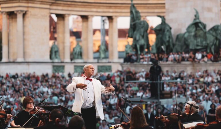 Koncert a békéért