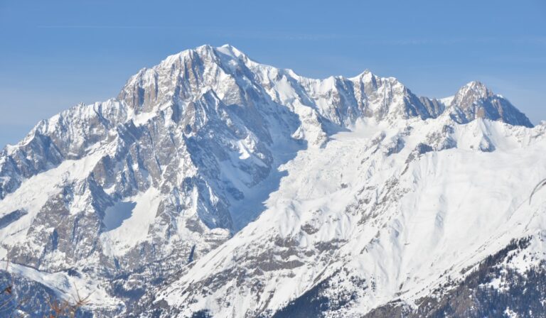 Eltűnt négy hegymászó a Mont Blanc olasz oldalán