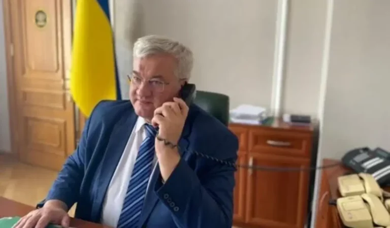 Telefonon tárgyalt Antony Blinken és Andrij Szihiba