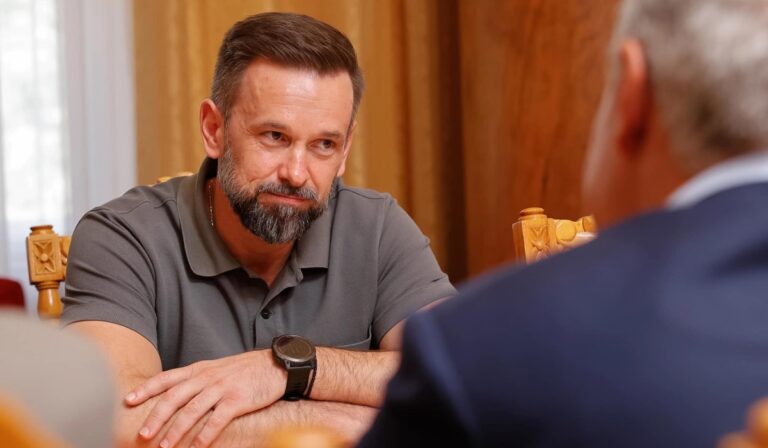 A miniszteri kabinet jóváhagyta Viktor Mikita felmentését
