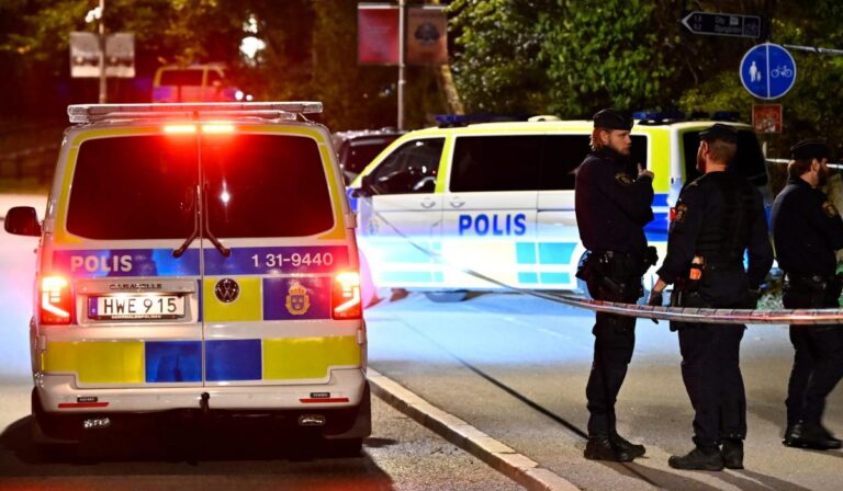 Több lövést adtak le Izrael nagykövetségére Stockholmban