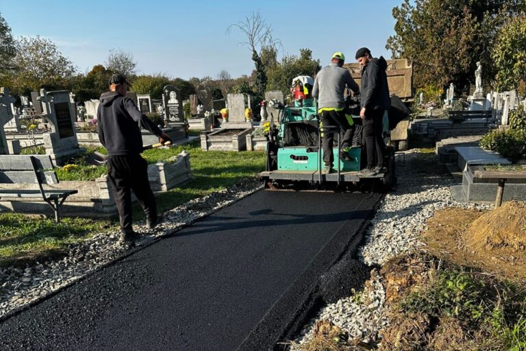 Már készülnek mindenszentekre Beregszászban