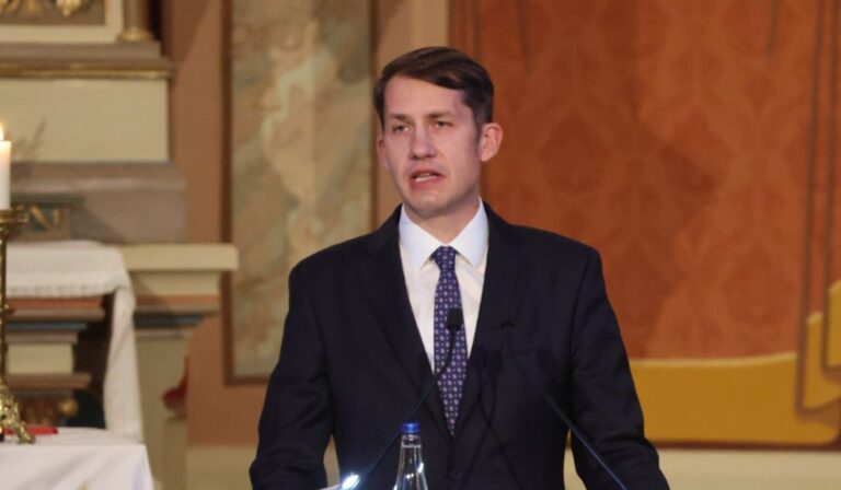 Pásztor Bálint: ma újra történelmet írunk