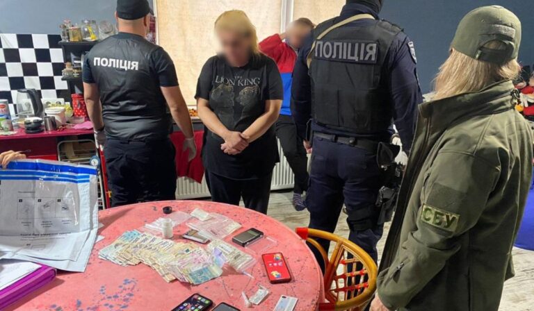 Kábítószer-kereskedelem a börtönben: újabb bűnbandát lepleztek le