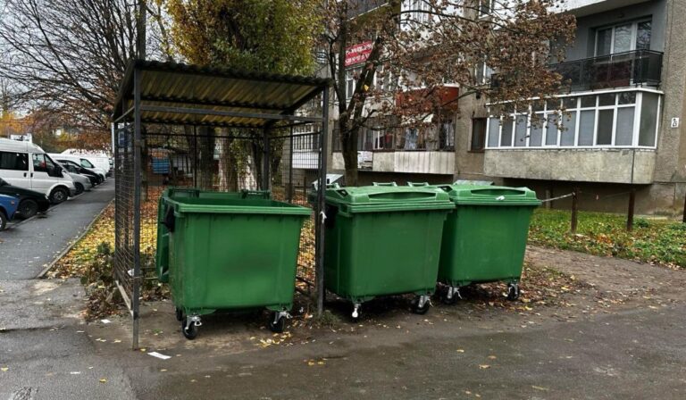 Új szeméttárolókat helyeznek ki Beregszászban