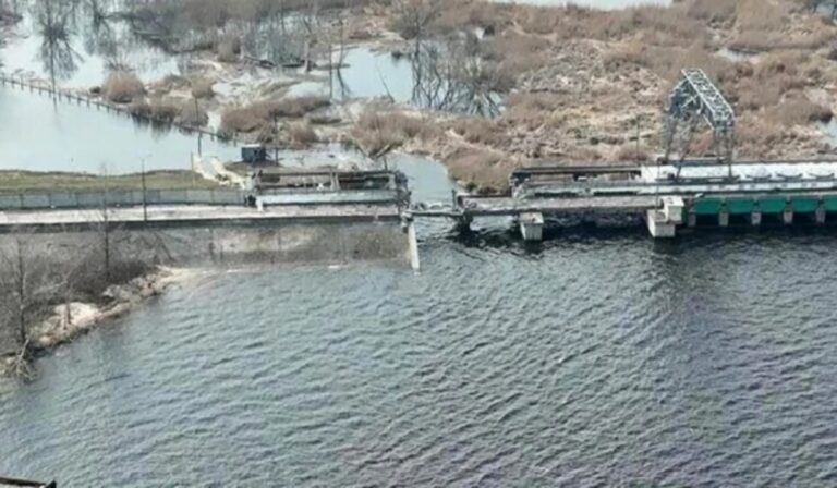 Megrongálódott egy víztározó gátja Donyeck megyében