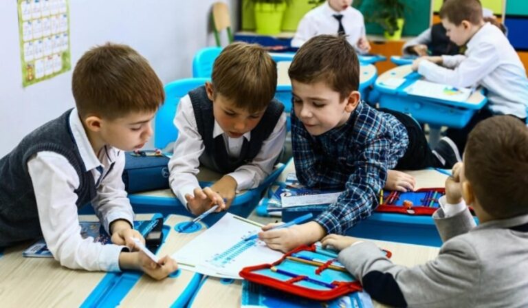 Mintegy 80 milliós állami támogatás a kárpátaljai oktatásra