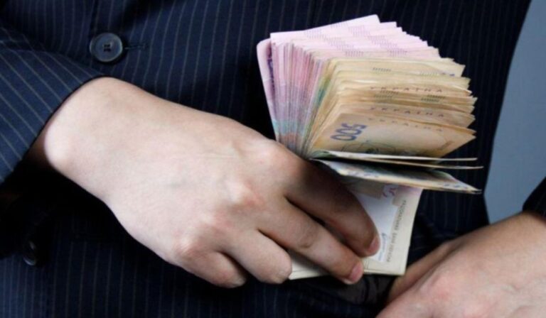 Közel 40 százalékkal nőhet a bér: kik kapnak magasabb fizetést 2026 januárjától?