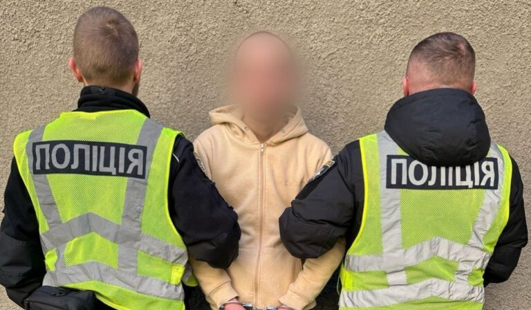 Az utcán raboltak ki egy nyugdíjast Nagyszőlősön