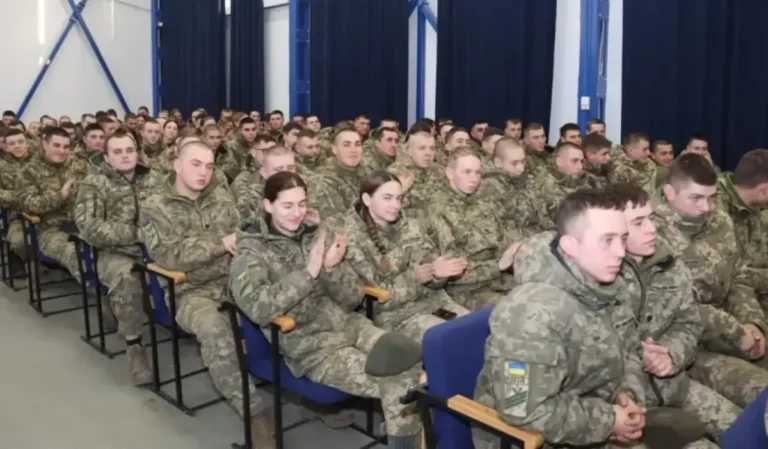Márciustól jelentősen emelkedik a kadétok kifizetése Ukrajnában