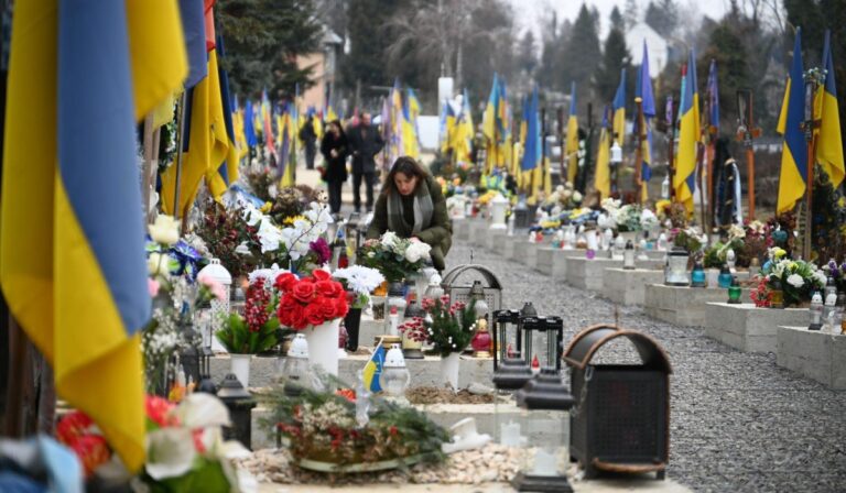 Három éve a háború árnyékában