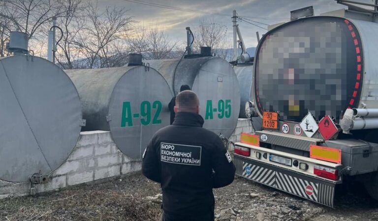 Illegálisan működő benzinkutat lepleztek le Kárpátalján