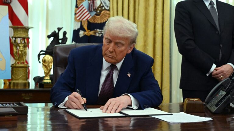 Trump feloldhatja a Törökország elleni szankciókat