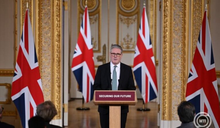 Távozik Keir Starmer a brit Munkáspárt vezetői tisztségéből