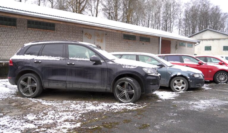 Lettország újabb lefoglalt járműveket küldött Ukrajnának