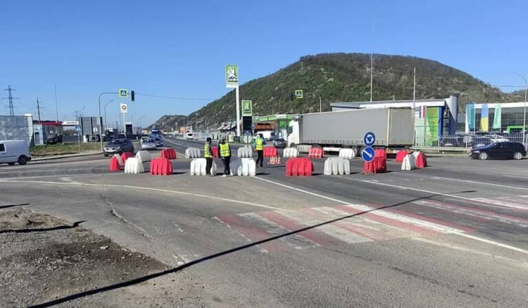 Körforgalom épül Munkács bejáratánál