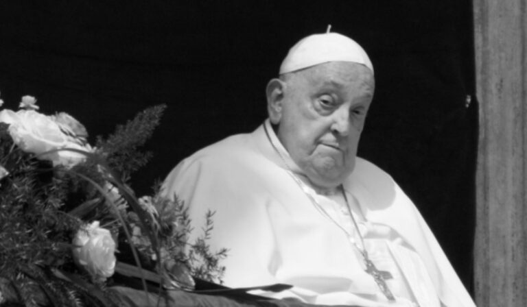 Elhunyt Ferenc pápa