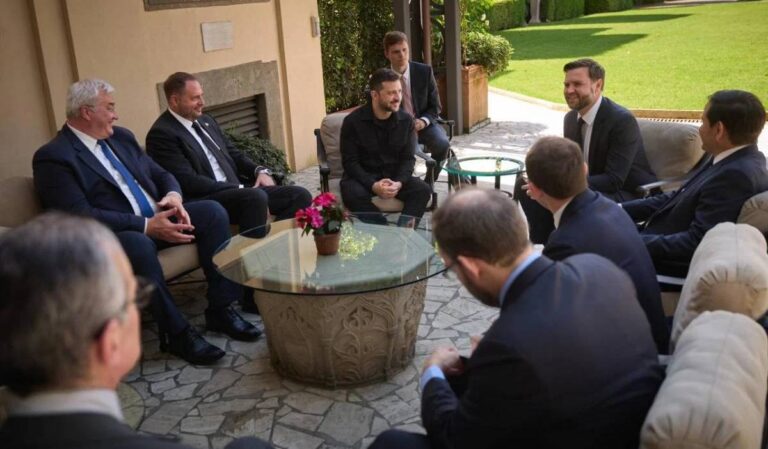 Marco Rubio az ukrán elnökkel egyeztetett Rómában