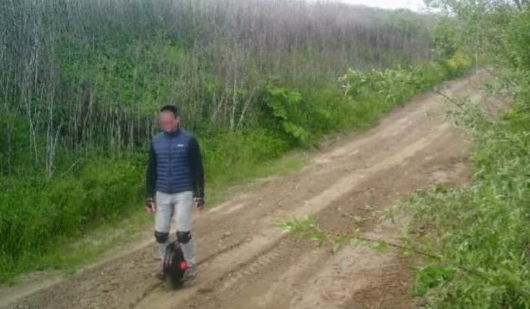 Illegális határátlépési kísérlet egykerekűn