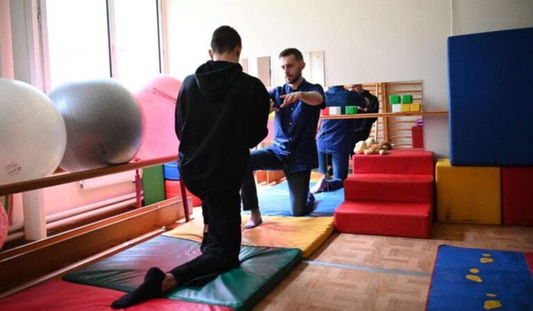 Egyedülálló rehabilitációs központ segíti a fogyatékkal élőket Kárpátalján