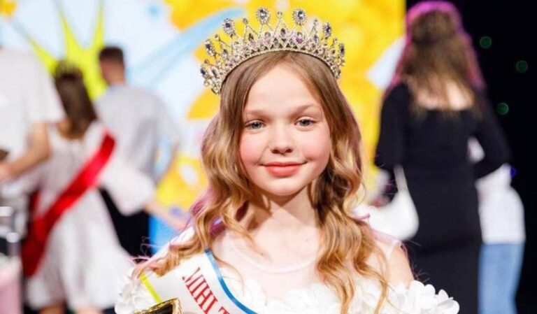 Felhangolva: Pirinec Karolina