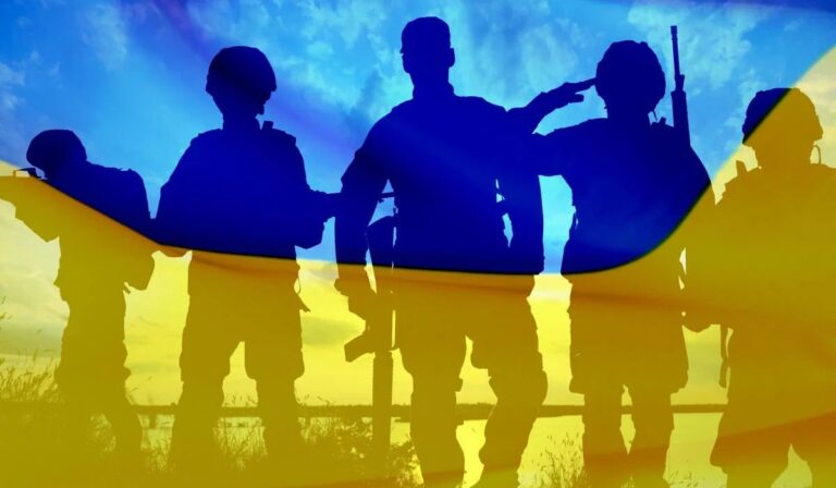 Сьогодні відзначають День Героїв України