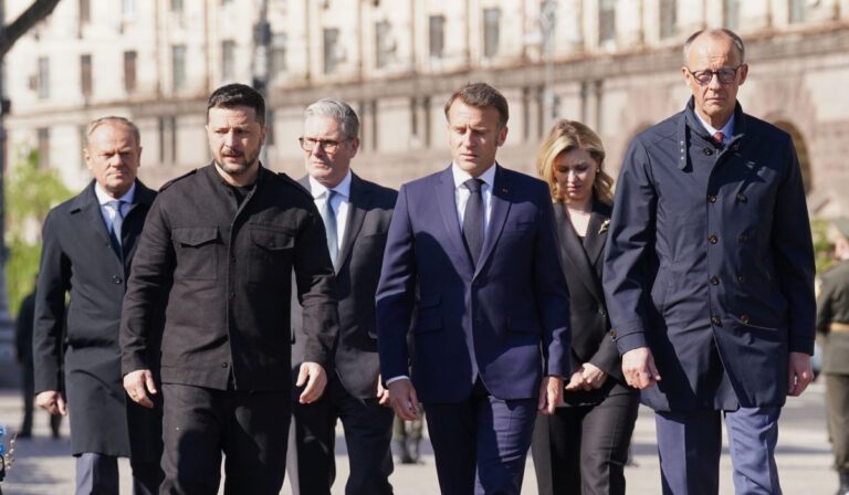 Európai vezetők kiszivárgott telefonbeszélgetése