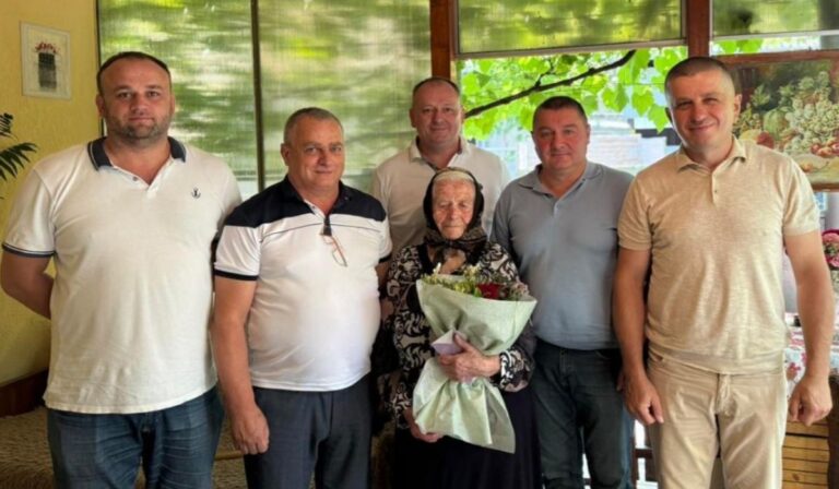 Százéves lett az oroszkomoróci Bukszar Verona