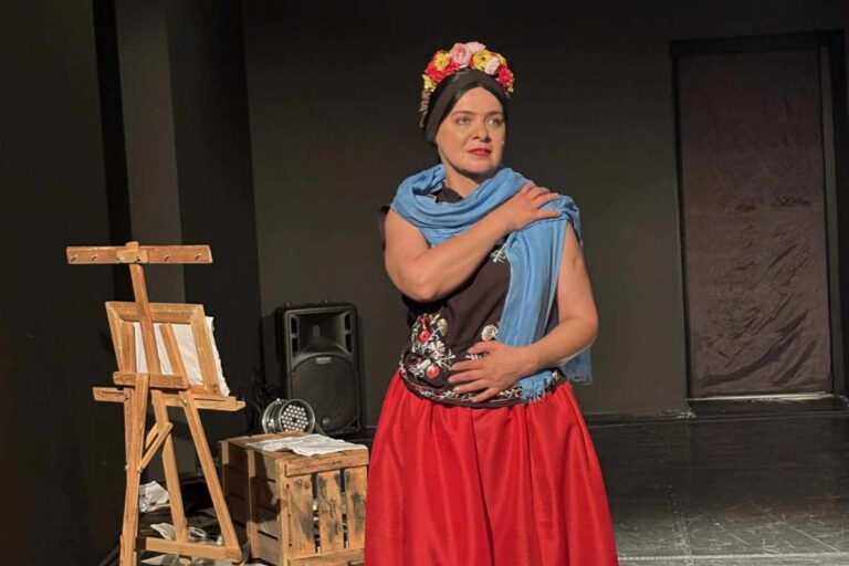 Kitüntették Orosz Ibolya színésznőt