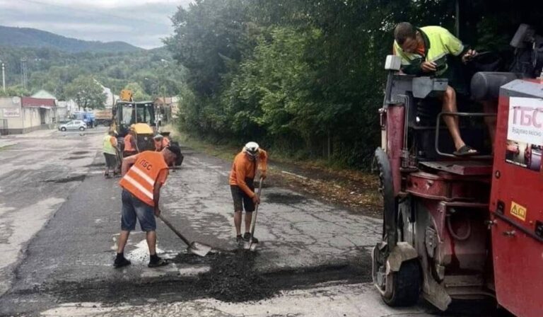 Útjavítás a Huszti kistérségben