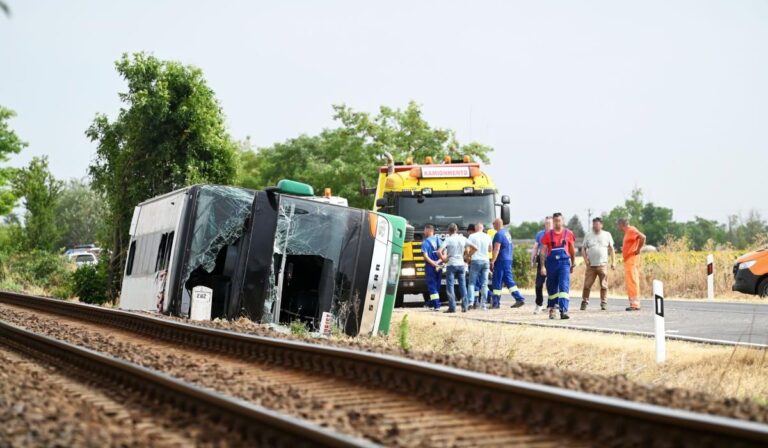 Magyarországi buszbaleset: tizenegy ukrán gyermek sérült meg