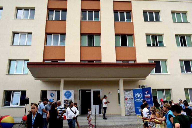 Megnyílt a belső menekültek új központja Beregszászban