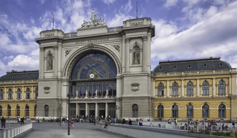 Négy hétre bezár a Keleti pályaudvar 