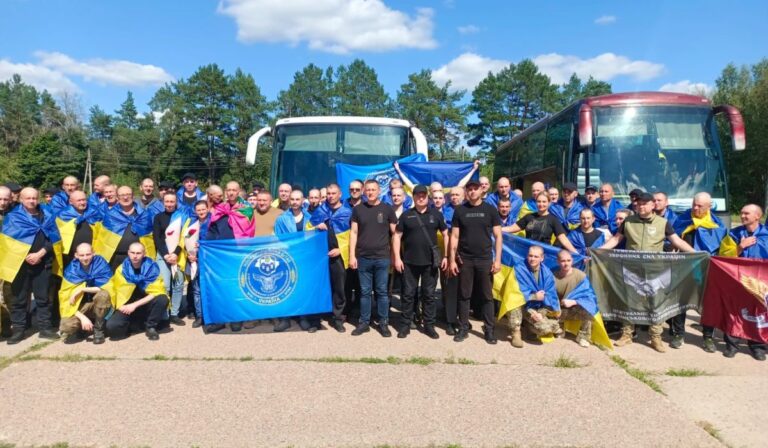 Újabb fogolycsere: 84 ukrán térhetett haza