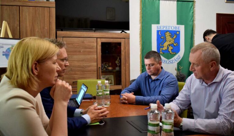 Babják Zoltánnal is találkozott Hankó Balázs