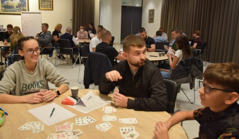 Kollégiumok közötti römibajnokságot rendeztek Beregszászban