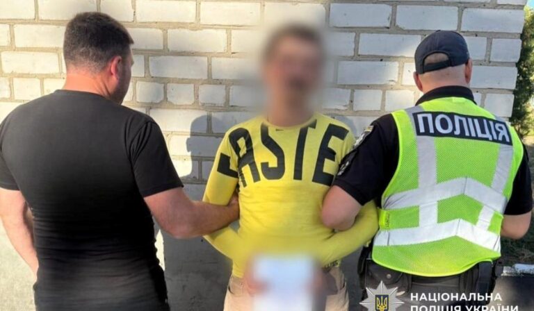 Őrizetbe vették a rendőrökre tüzet nyitó férfit