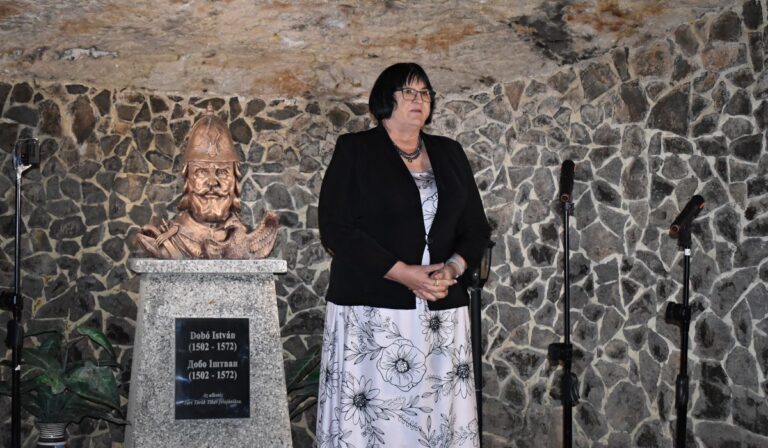 István Dobó Remembered in Szerednye