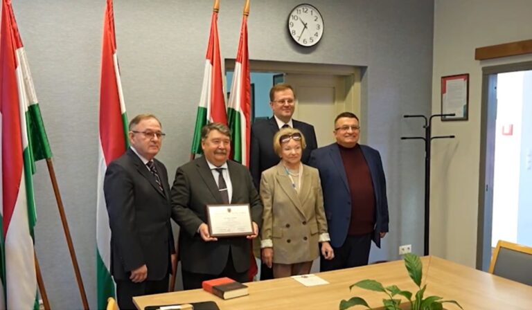 Bacskai József tiszteletbeli akadémikusi címet kapott Ukrajnában
