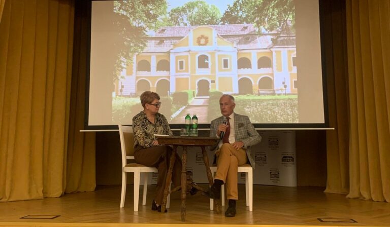 Nagyszőlőstől Rabatig – könyvbemutató és beszélgetés dr. Perényi János diplomatával Munkácson