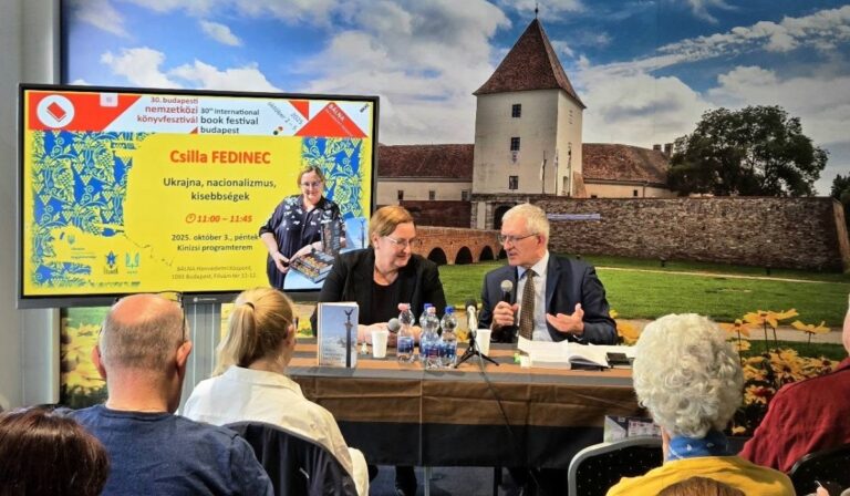Fedinec Csilla új Ukrajna-monográfiájának bemutatója Budapesten