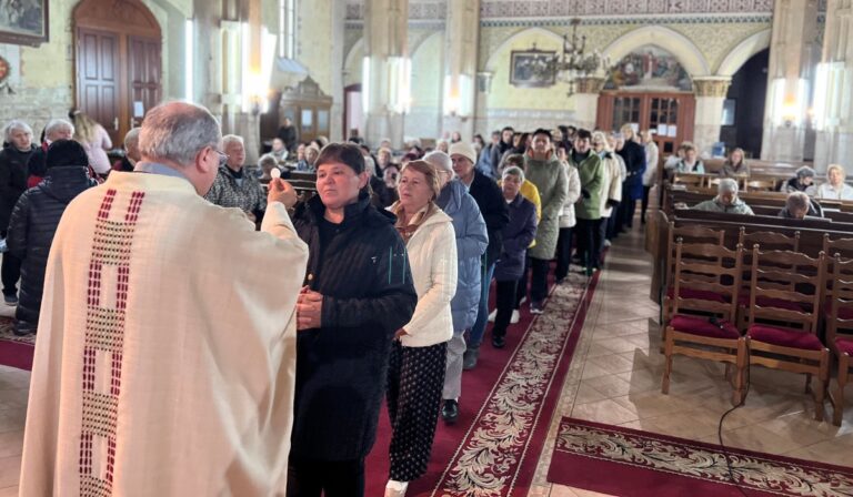 Édesanyák, nagymamák jubileumi zarándoklata