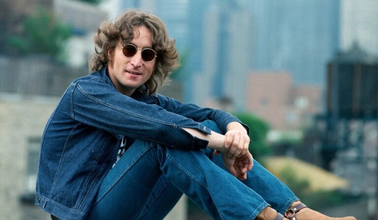 85 éve született John Lennon