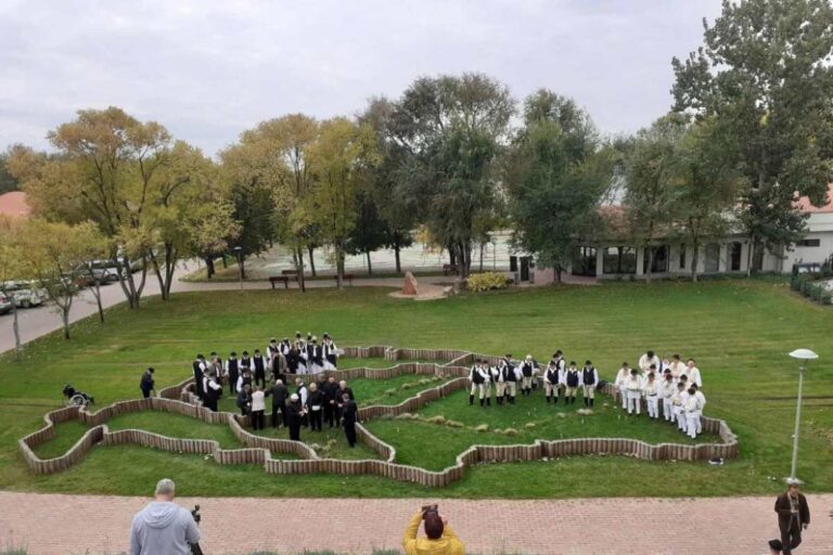 Kárpát-medencei Férfikarok Találkozója Lakiteleken