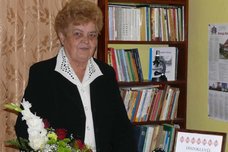 „Ha újrakezdeném, akkor is tanító néni lennék” – Interjú Tóth Dóra nagyberegi tanítónővel