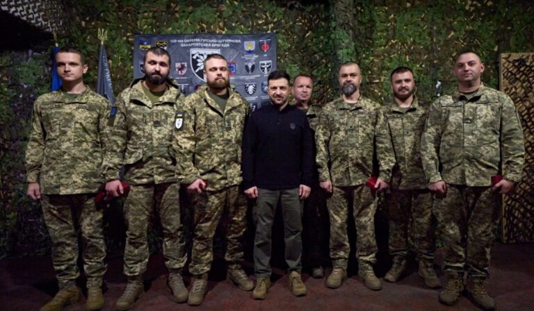 Állami kitüntetéseket kaptak a 128-as dandár katonái